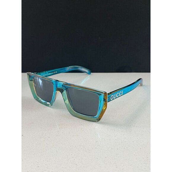 New Gucci GG1723S  003 Sunglasses Gucci GG1723S 003 - Sunglasses for Man and Woman - LookerOnline main image 2